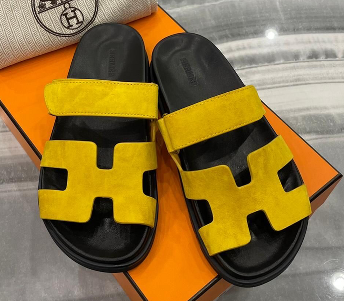 Шлепки Hermès женский замша горчичный 89587