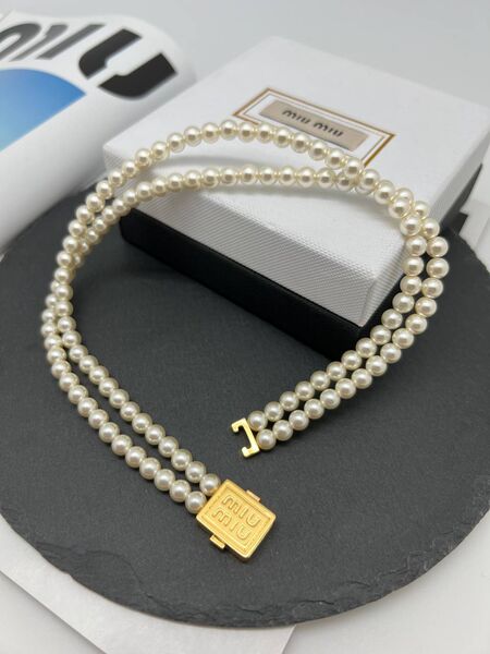 Колье Miu Miu белый 175837-4