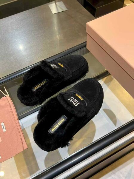 Женские меховые тапочки Miu Miu l8982595-1-5