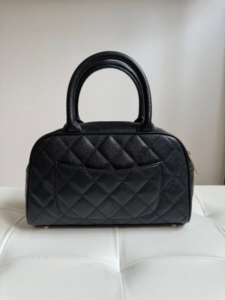 Сумка Chanel женский кожа черный 154953-3