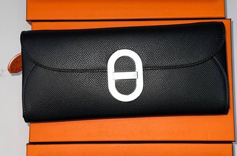 Клатч Hermès женский кожа черный 189035