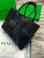 Сумка Bottega Veneta женский черный 131125-5