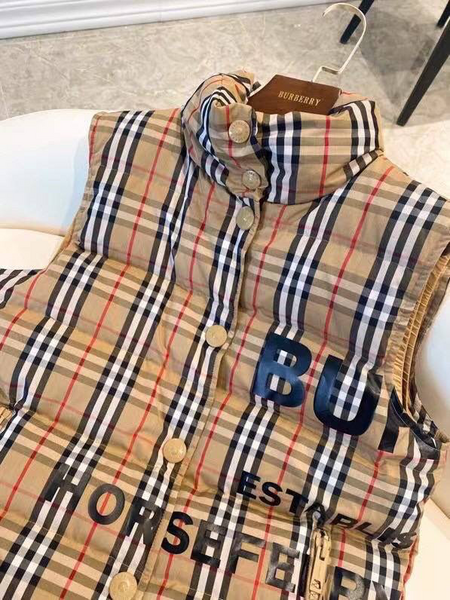Жилет Burberry женский бежевый 22330-2