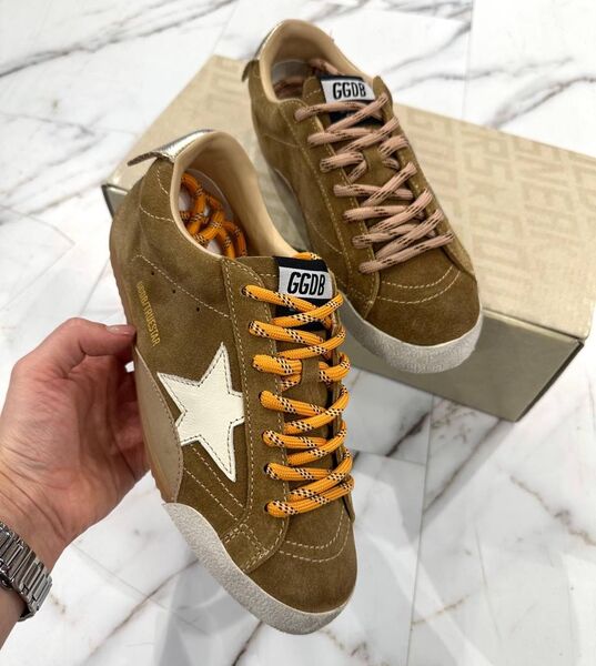 Кеды Golden Goose женский замша горчичный 188935