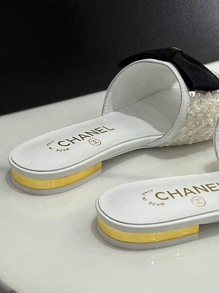 Шлепки Chanel женский текстиль белый 180824-6