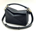Сумка Loewe женский кожа черный 161180-2