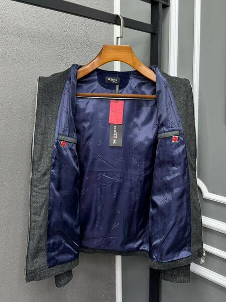 Мужской костюм Kiton мужской графитовый 168102-4
