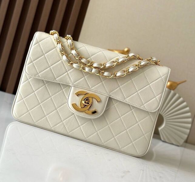Сумка Chanel женский кожа белый 195084