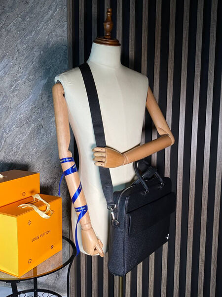 Портфель мужской Louis Vuitton мужской черный 62064-4