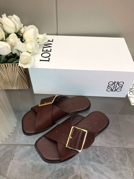 Шлепки Loewe женский кожа 182712-4