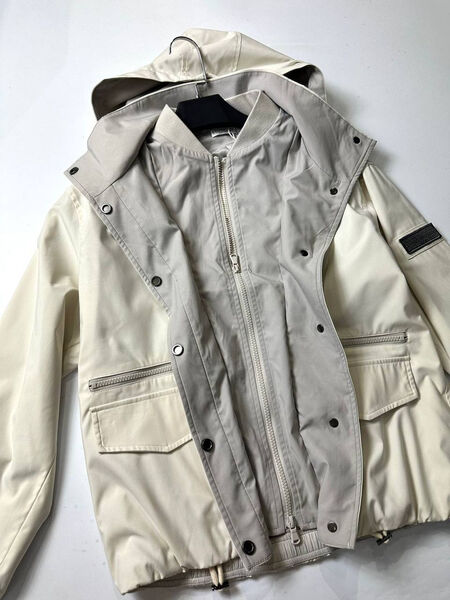 Куртка Brunello Cucinelli женский бежевый 123628-2