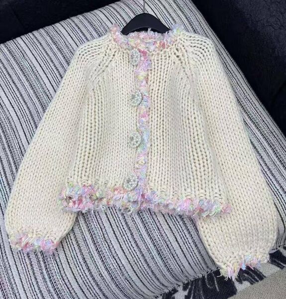 Кардиган Chanel женский вязаная ткань белый 202365