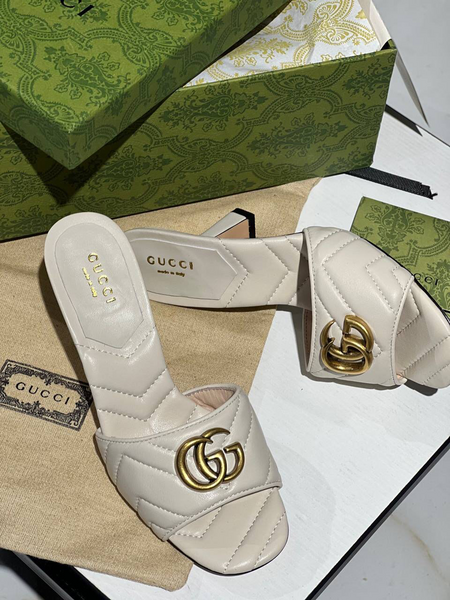 Босоножки Gucci женский кожа бежевый 12249-4