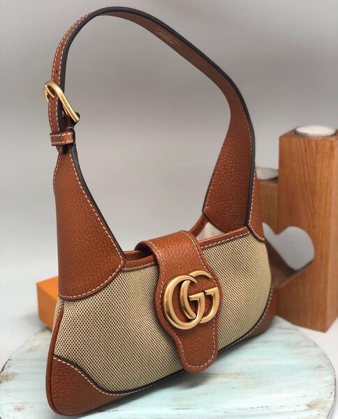 Сумка Gucci женский кожа бежевый 121001