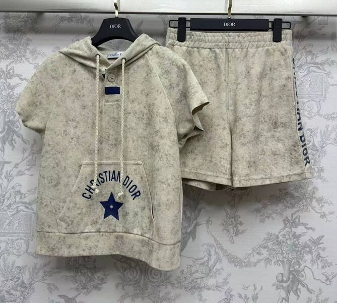 Костюм Christian Dior женский графитовый 148138