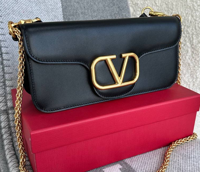 Сумка Valentino женский кожа страуса черный,серебристый 97472