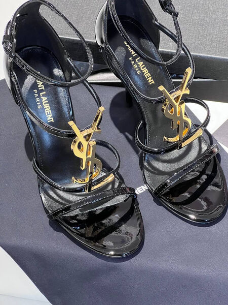 Босоножки Saint Laurent женский кожа черный 114311-5