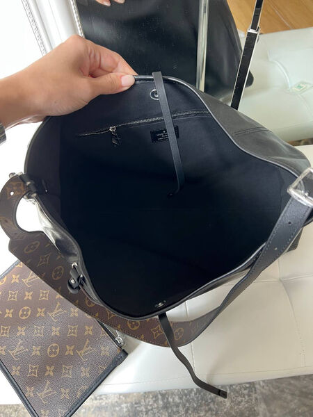 Сумка Louis Vuitton женский кожа черный 147350-4