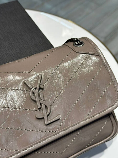 Сумка Saint Laurent Niki Small женский кожа 160383-3