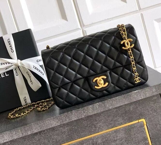 Сумка Chanel женский кожа черный 198045