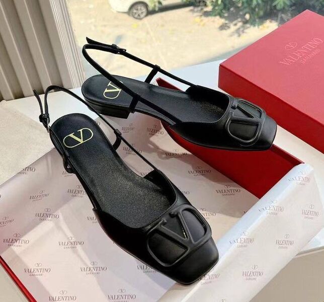 Туфли Valentino женский кожа черный 145165