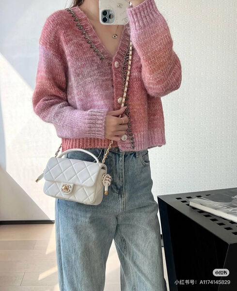 Сумка Chanel женский кожа белый 181621-3