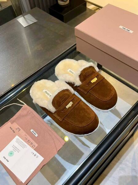 Женские меховые тапочки Miu Miu женский замша t4111605-1-5