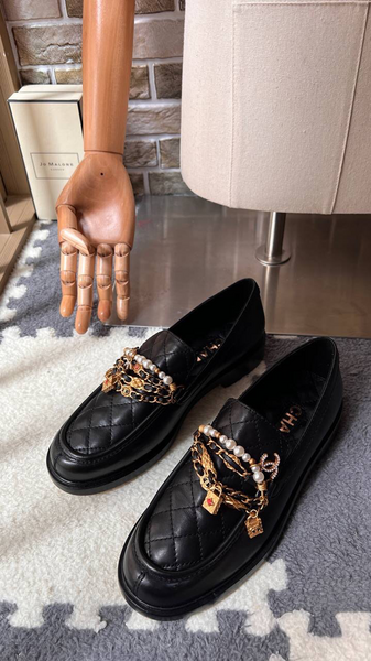 Лоферы Chanel женский кожа черный 39928-8