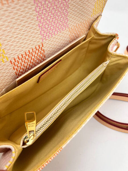 Сумка Louis Vuitton женский кожа белый 149700-3