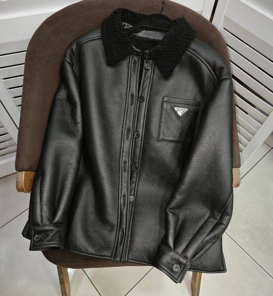 Дубленка Prada женский кожа,канва черный 166161