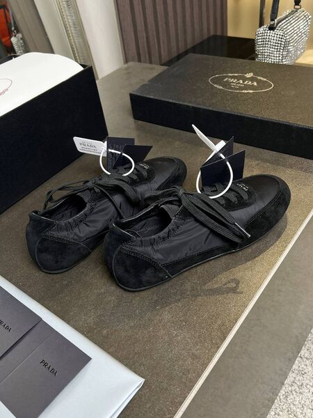 Женские кроссовки Prada Wmns Collapse Re-Nylon And Suede Sneaker женский кожа черный x9301527-1-4