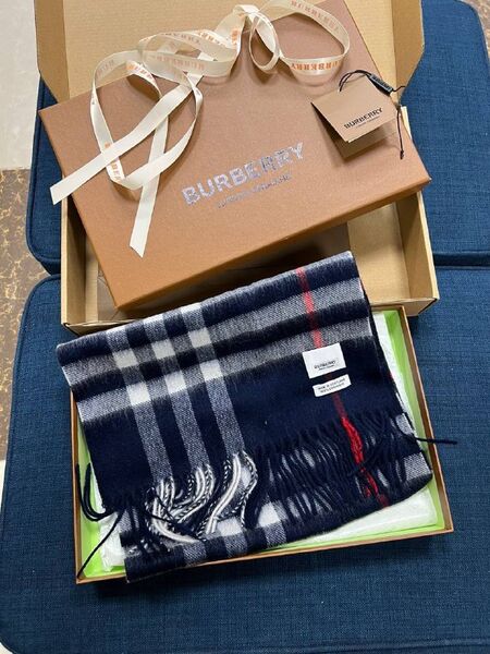 Кашемировый шарф Burberry женский кашемир g4391055-1-2