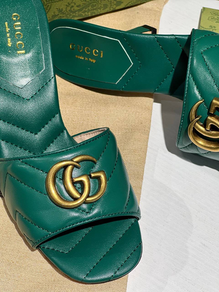 Босоножки Gucci женский кожа болотный 12260-4