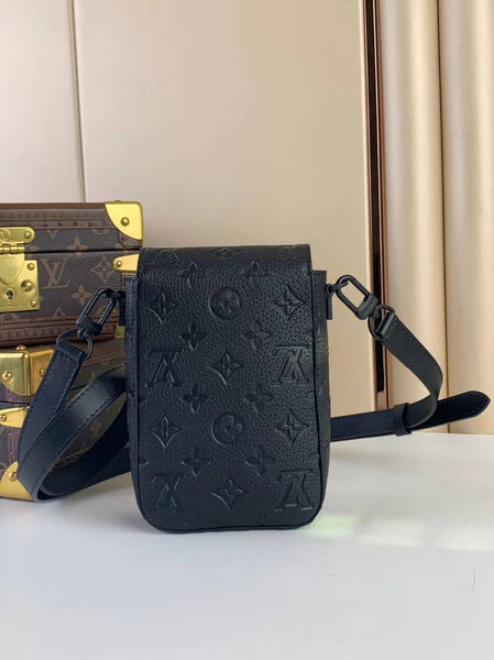 Мужская сумка мессенджер Louis Vuitton мужской кожа черный 143069-4