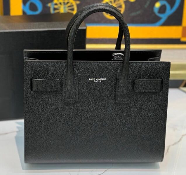 Сумка Saint Laurent Sac De Jour женский кожа черный 142010