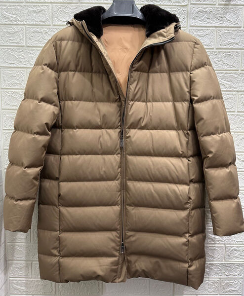 Мужской пуховик Loro Piana мужской бежевый 107523