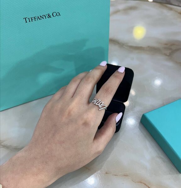 Кольцо Tiffany & Co. женский графитовый 175506-4