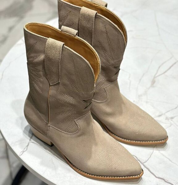 Сапоги Golden Goose женский замша бежевый 167225