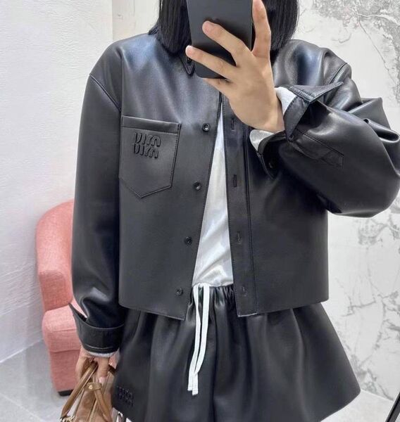 Куртка Miu Miu женский кожа черный 195349