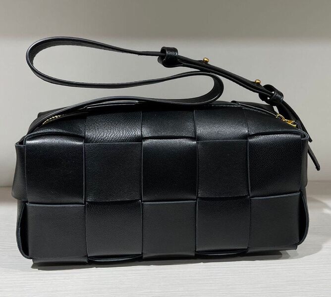 Сумка Bottega Veneta женский кожа черный 102980