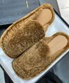 Сабо Dries Van Noten женский натуральный мех бежевый 162236-1