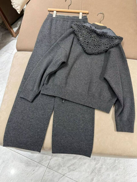 Костюм Brunello Cucinelli женский графитовый 202296-4