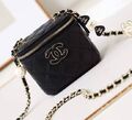 Сумка Chanel женский кожа черный 138403-1