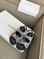 Женские сандалии Balenciaga женский текстиль серый e7492383-1-2