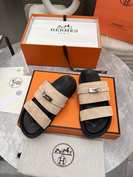 Женские шлепанцы Hermes женский замша бежевый c5377745-1-3