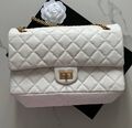 Сумка Chanel Vintage 28 женский кожа белый 134272-1