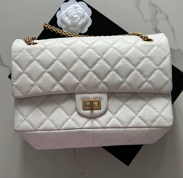 Сумка Chanel Vintage 28 женский кожа белый 134272
