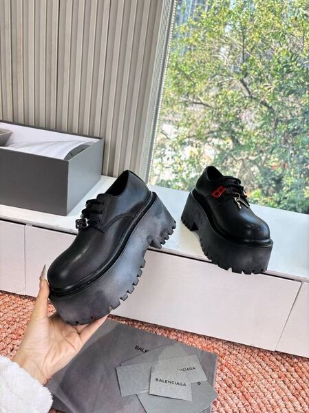 Женские дерби Strike Balenciaga женский кожа серебристый b6948244-1-12