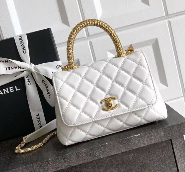 Сумка Chanel женский кожа белый 198053