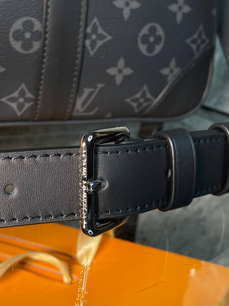 Мужской портфель Louis Vuitton мужской канва черный 135944-6